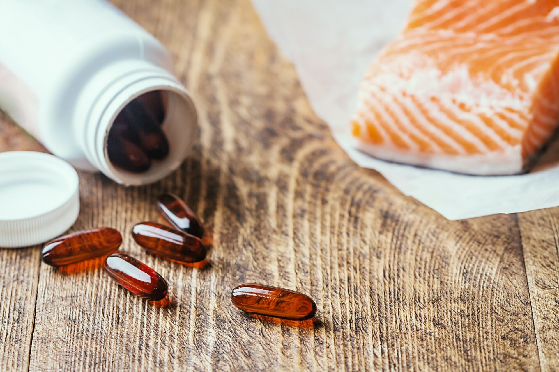 Fish oil capsules with omega 3