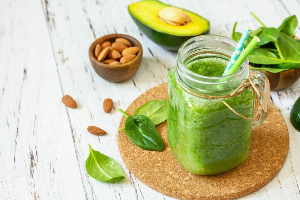 Power Up Your Diet with Avocado, Nuts & Olive Oil: Embracing Healthy Fats!