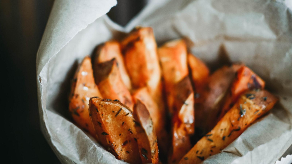 Deliciously Healthy: Oven-Baked Sweet Potato Fries with Greek Yogurt Dip